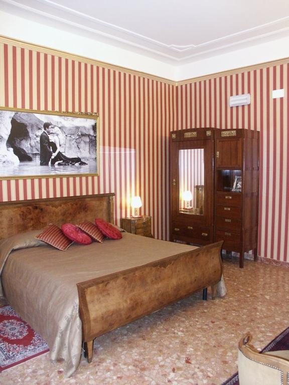 Le Sorelle Lumiere Bed and Breakfast Rome Kamer foto